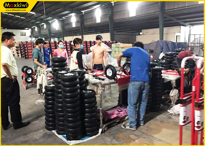 Xe đẩy hàng cũ chất lượng giá cả hợp lí