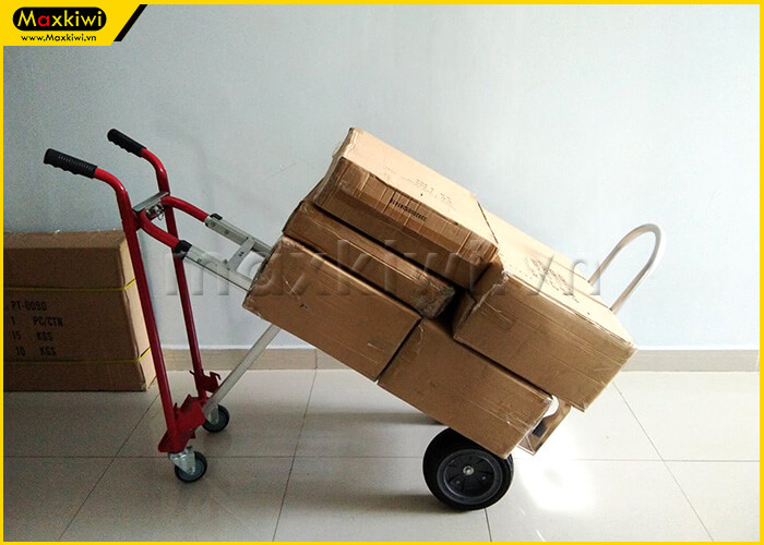 Xe đẩy hàng đa năng “cân” mọi thể loại hàng hóa