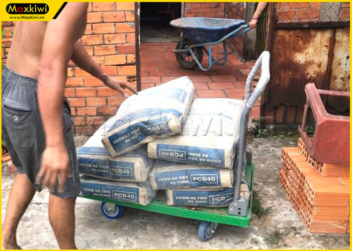 Vận chuyển 6 bao xi măng cũng không thể “làm khó” xe đẩy hàng 300 kg Herdar