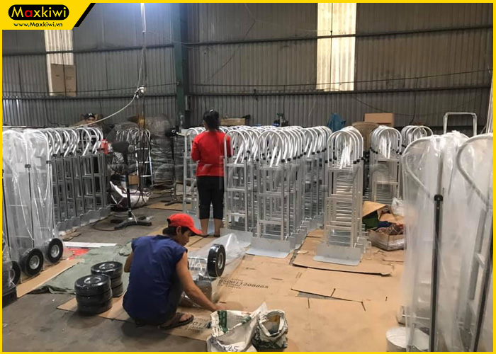 Mua xe đẩy hàng giá rẻ tại xưởng
